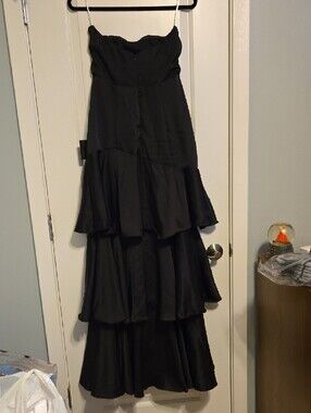 Lulus NWT Black Tiered Strapless Evening Dress